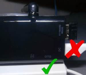 A picture showing which usb port to use